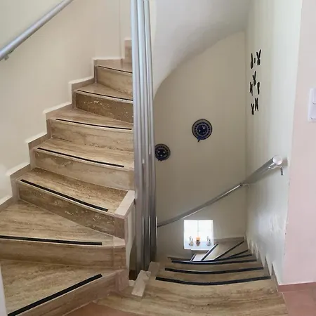 Triplex House, Near Center And Sea Hotel *