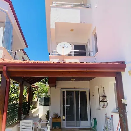 ホテル Triplex House, Near Center And Sea ダッチャ